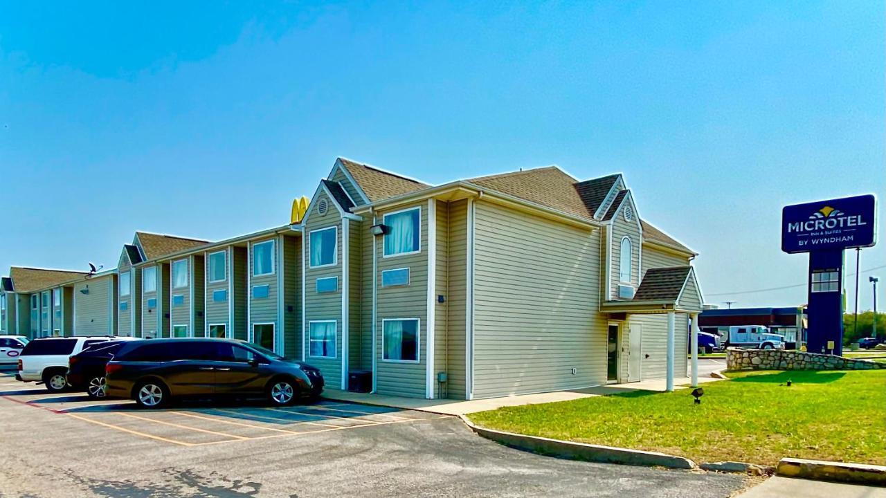Microtel Inn & Suites By Wyndham Ardmore Exteriér fotografie